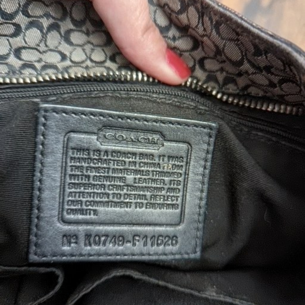 Authentic Coach Hanbag - Picture 4 of 4